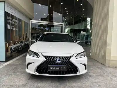 Lexus ES 2022