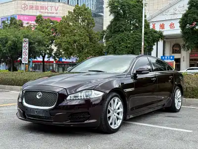 Jaguar XJ 2013