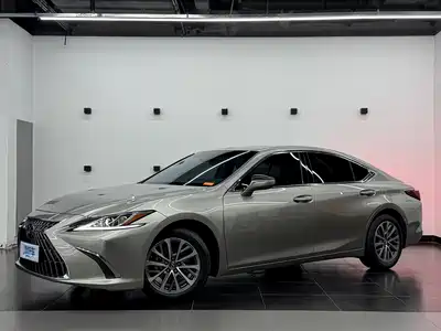 Lexus ES 2024