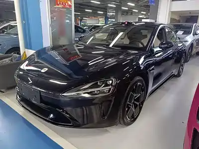 Xiaomi Auto SU7 2025