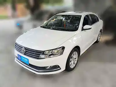 Volkswagen Lavida 2015