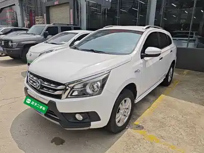 Venucia T70 2017