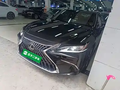 Lexus ES 2023