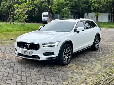 Volvo V90 2022