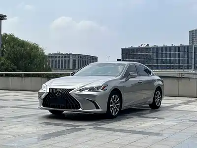 Lexus ES 2024