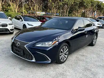 Lexus ES 2018