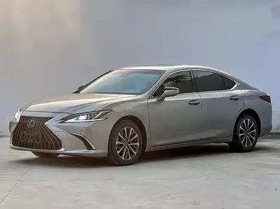 Lexus ES 2022