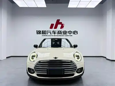 MINI CLUBMAN 2020