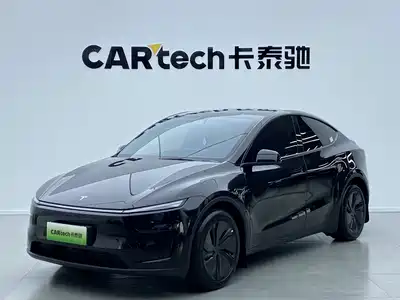 Tesla Model Y 2025