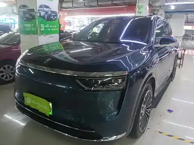 AITO Wenjie M8 2025