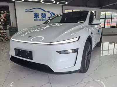 Tesla Model Y 2026