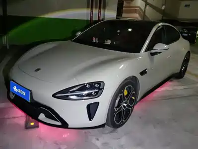 Xiaomi Auto SU7 2024