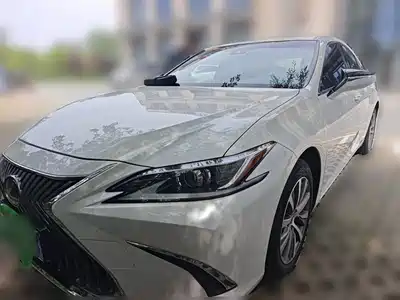 Lexus ES 2020
