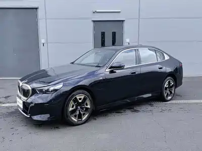 BMW i5 2026
