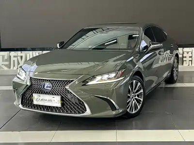 Lexus ES 2019