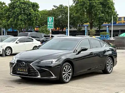 Lexus ES 2026