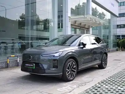 Volvo XC70 Plug-in Hybrid 2026