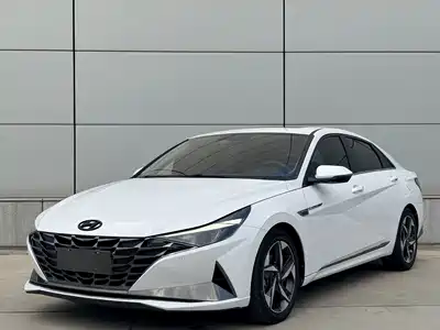 Hyundai Elantra 2022