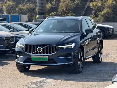 Volvo XC60 Plug-in Hybrid 2024