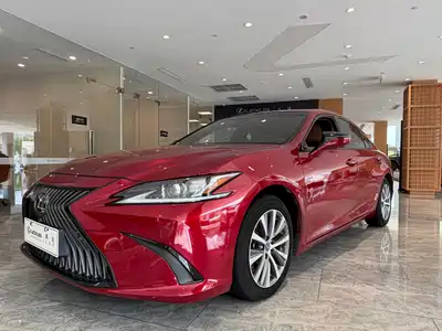 Lexus ES 2019