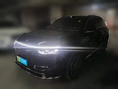 AITO Wenjie M8 2025