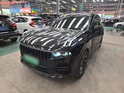 Lynk & Co 09 EM-P 2022