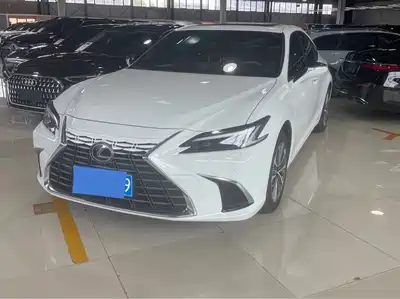 Lexus ES 2026