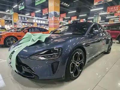 Xiaomi Auto SU7 2025