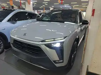 NIO ES8 2021