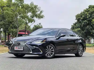 Lexus ES 2023