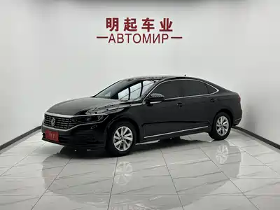 Volkswagen Passat 2023