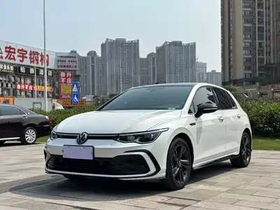 Volkswagen Golf 2023