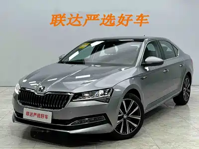 Škoda Superb 2024