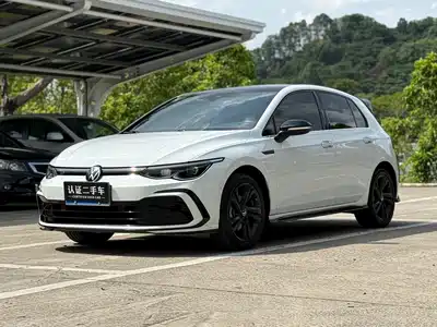 Volkswagen Golf 2021