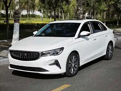 Geely Emgrand 2023