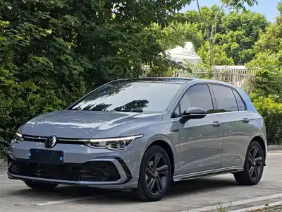 Volkswagen Golf 2023