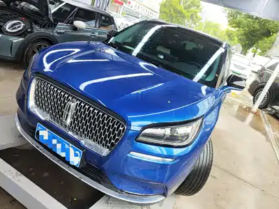 Lincoln Adventurer 2021