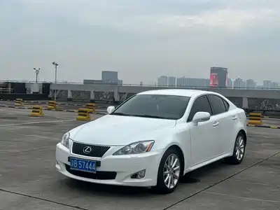 Lexus IS 2010