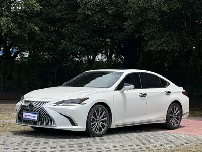 Lexus ES 2020