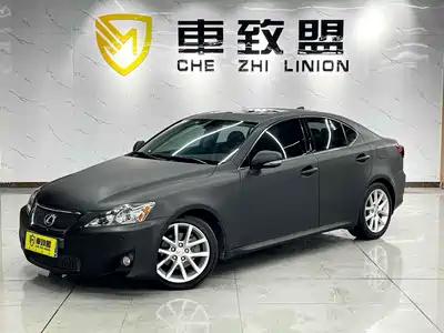 Lexus IS 2011
