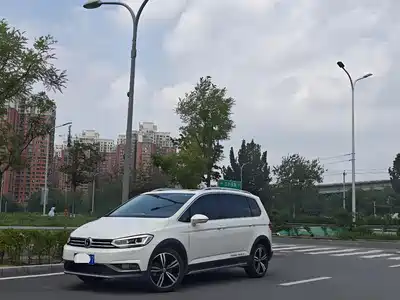 Volkswagen Touran 2021