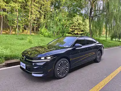 Volkswagen Magotan 2025