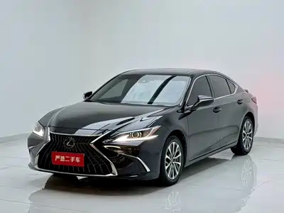 Lexus ES 2023