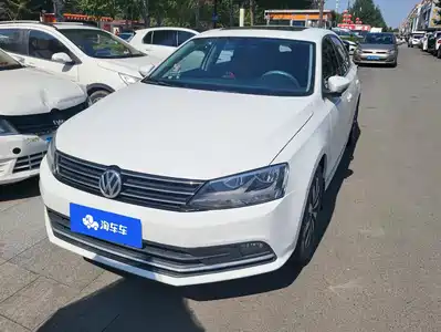 Volkswagen Sagitar 2018