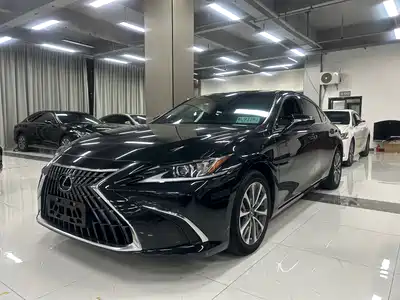Lexus ES 2023