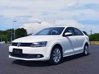 Volkswagen Sagitar 2014