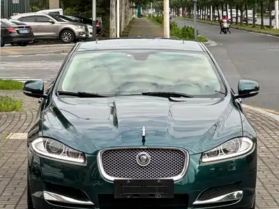 Jaguar XF 2013