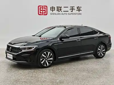 Volkswagen Passat 2025