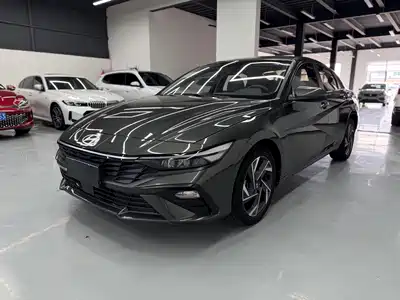 Hyundai Elantra 2024