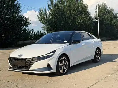 Hyundai Elantra 2023
